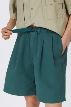 Short Two Tuck Wide Half Pants