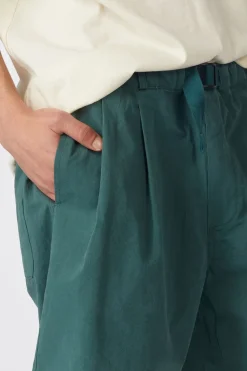 Short Two Tuck Wide Half Pants