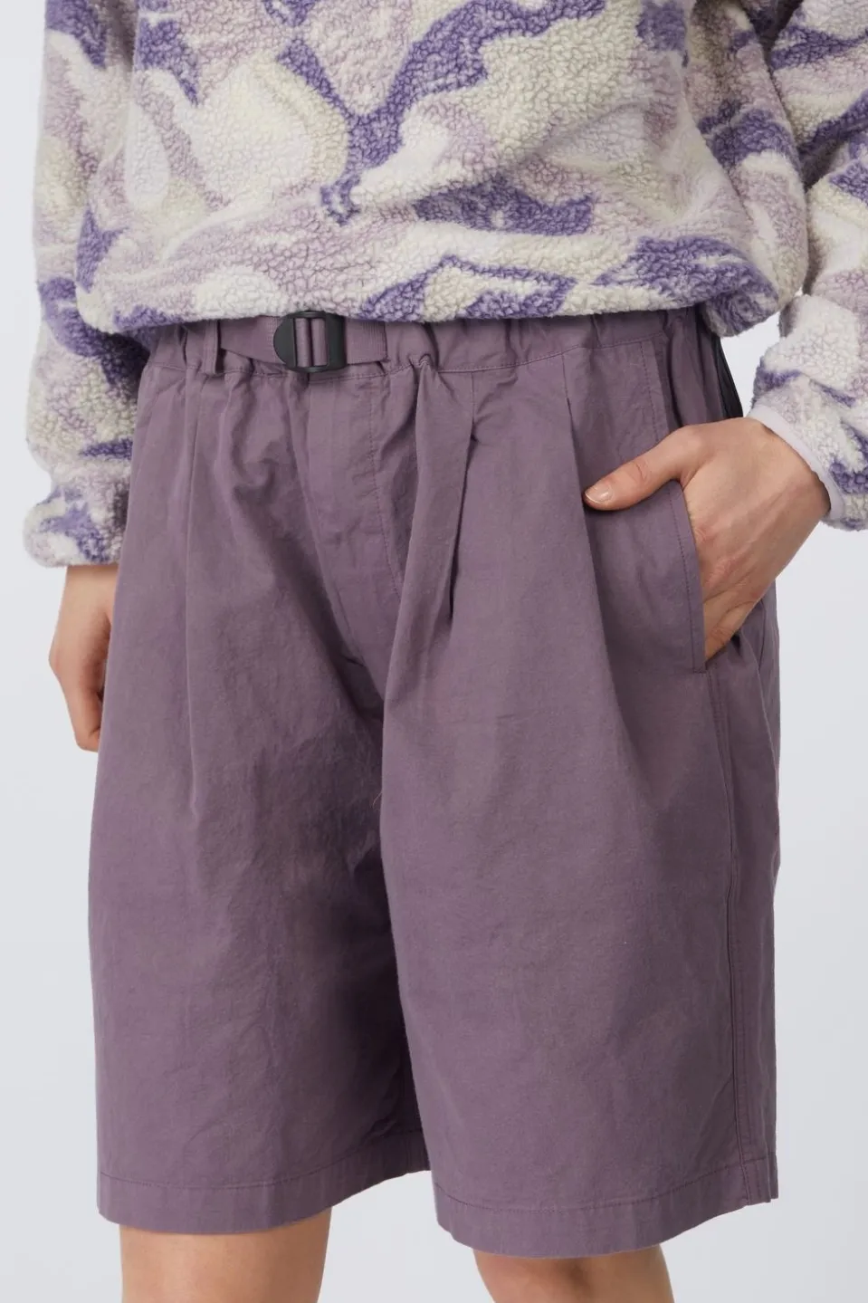 Short Two Tuck Wide Half Pants