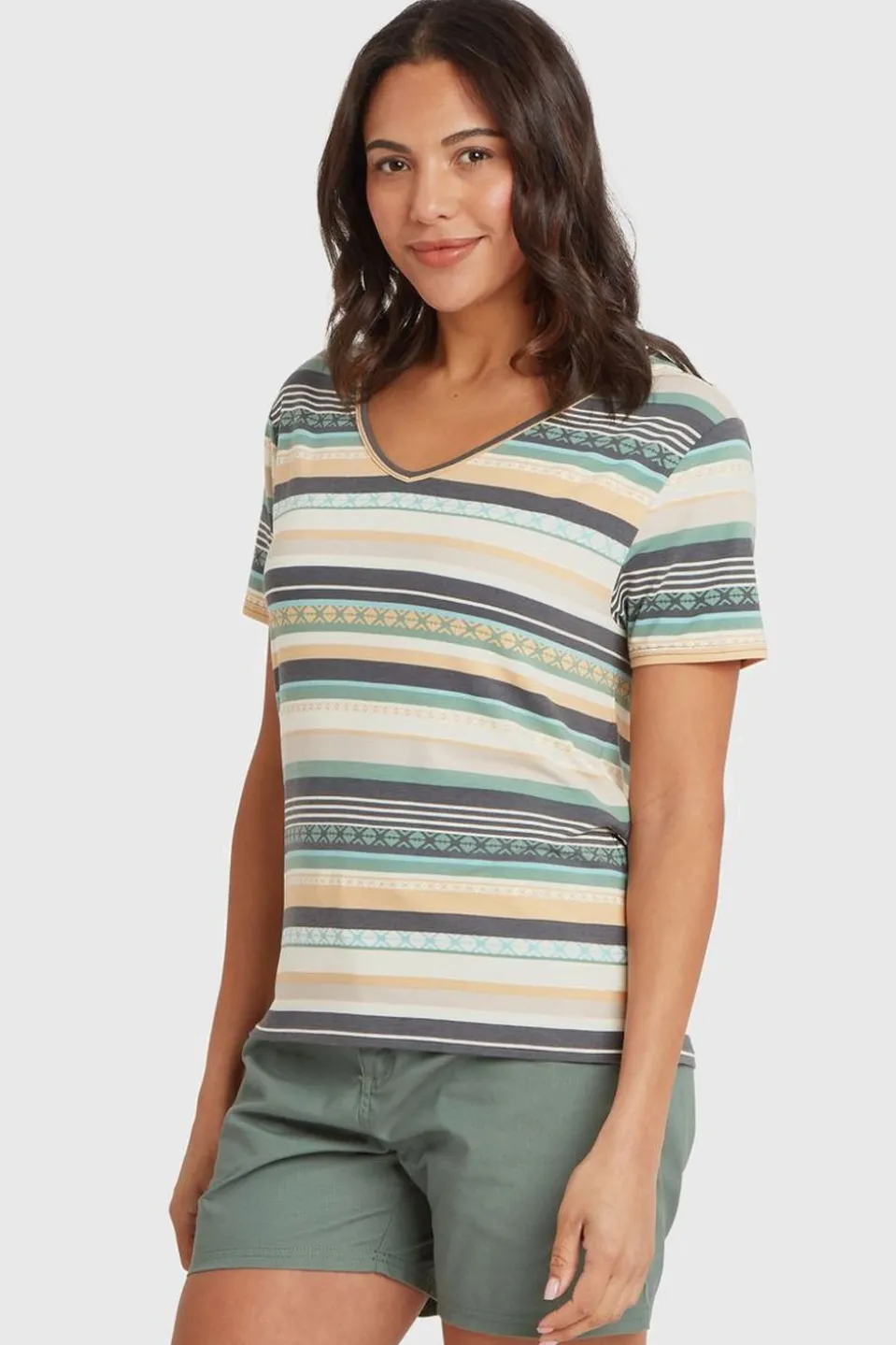 T-Shirt Neha V-Neck Tee