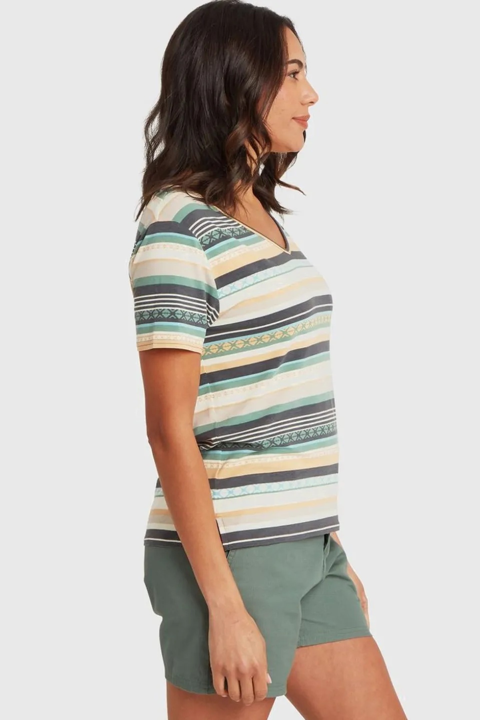 T-Shirt Neha V-Neck Tee
